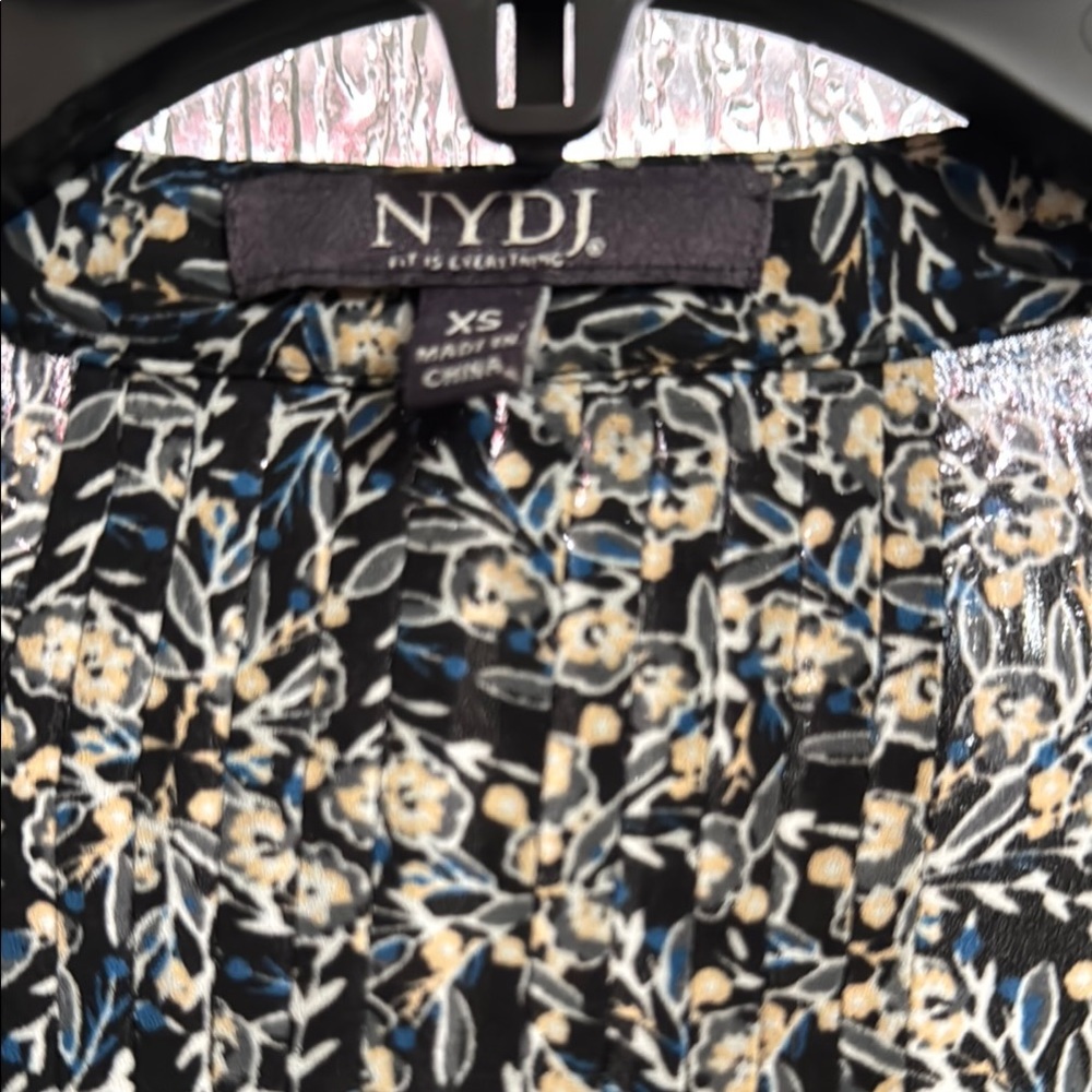 Pullover Blouse - image 5